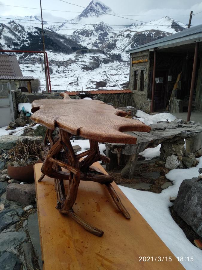 Qusha Guesthouse Meeting In The Mountains And Views Kazbegi Eksteriør bilde